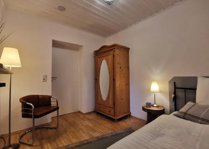 Aanthuus بريلون